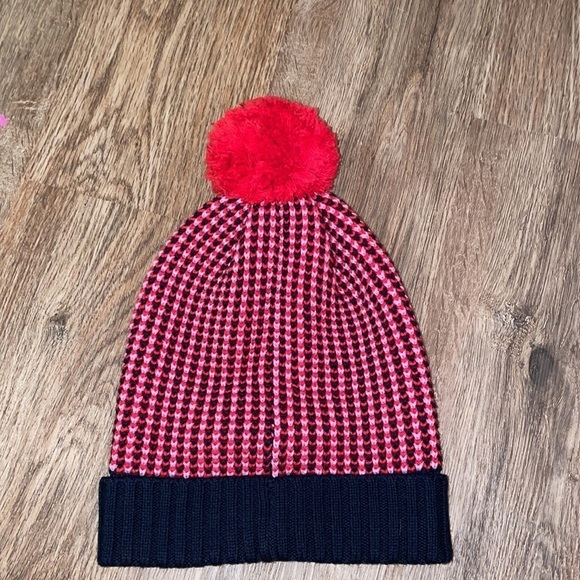 NWT Coach winter hat - Picture 2 of 3